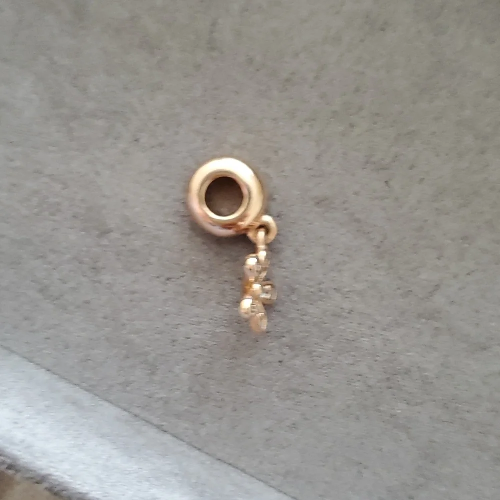 Pandora Dazzling Daisy dangle charm - Picture 5 of 6